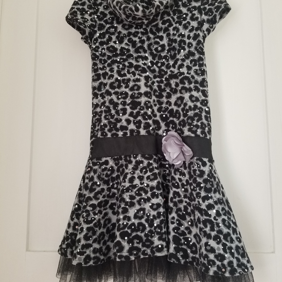 Kids Newberry Black and Gray Dress - Picture 3 of 10